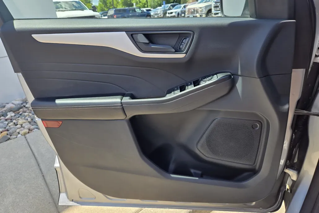 2022 Ford Escape SE photo 1