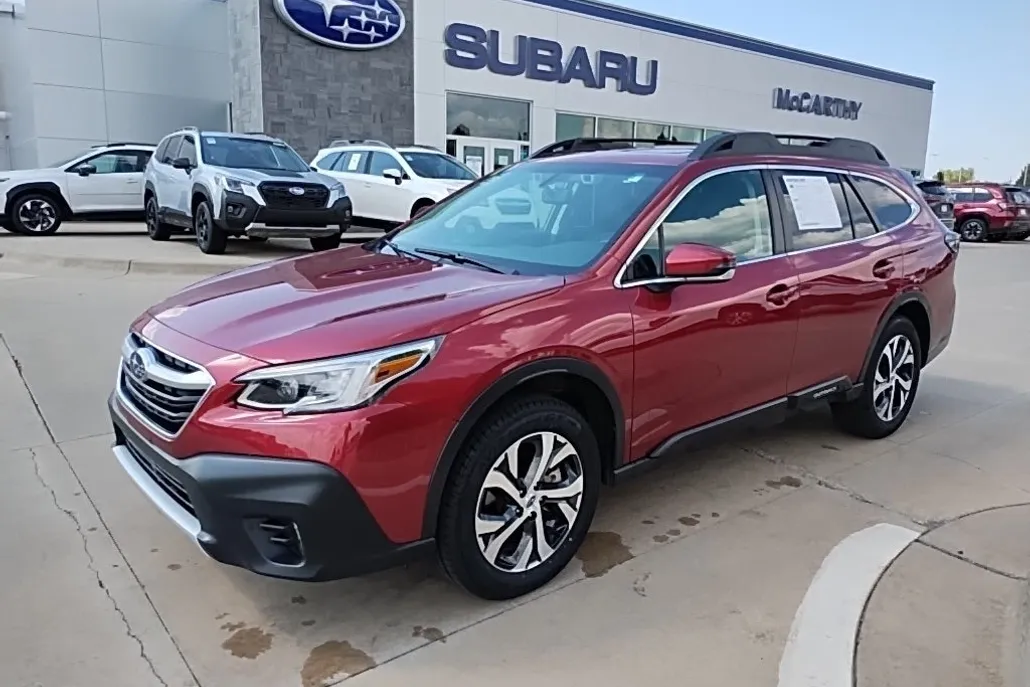 2022 Subaru Outback Limited photo 1
