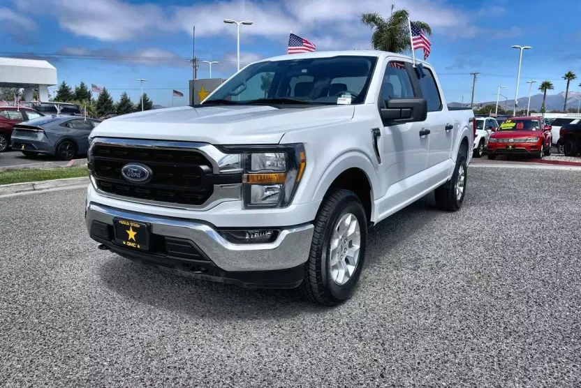 2023 Ford F-150 XL photo 1