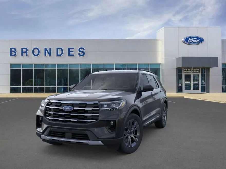 2025 Ford Explorer photo 1