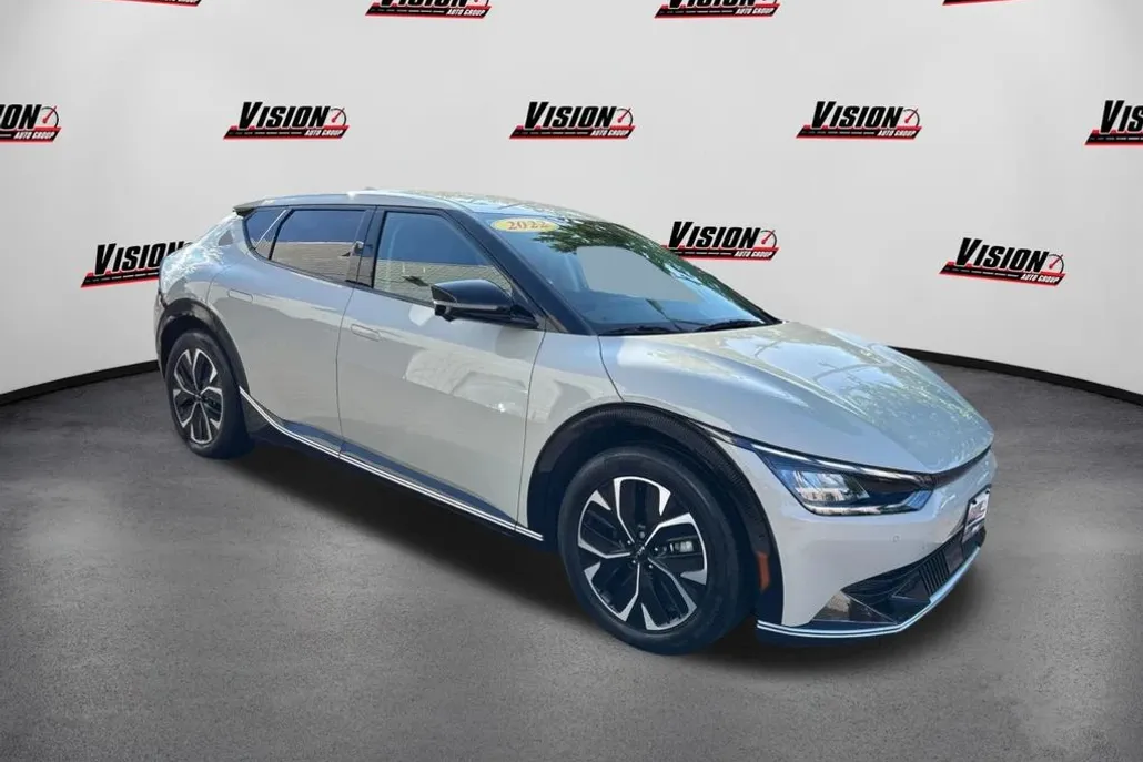 2022 Kia EV6 Wind photo 1