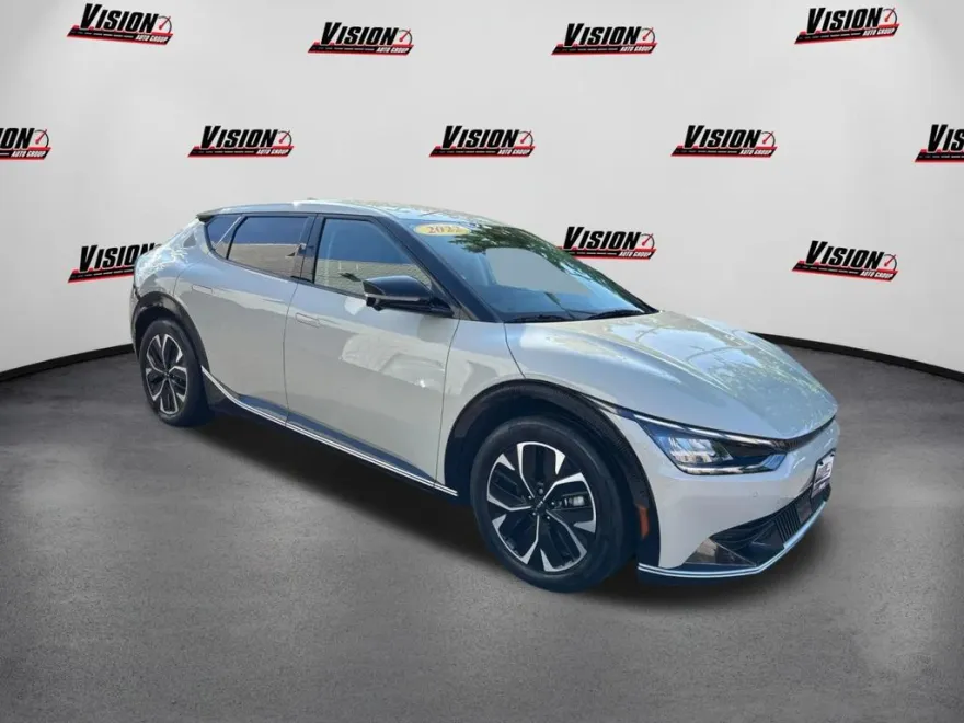 2022 Kia EV6 Wind photo 1