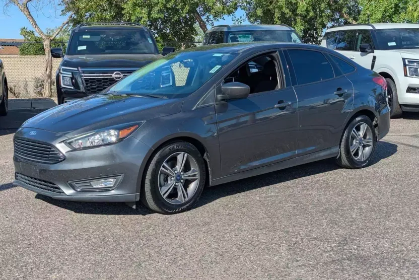 2018 Ford Focus SE photo 1