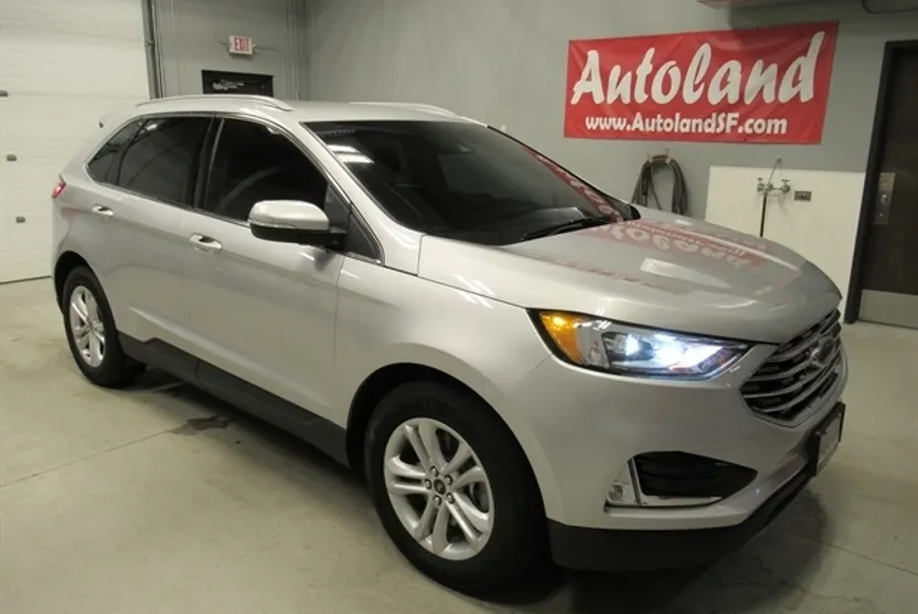 2019 Ford Edge SEL photo 1