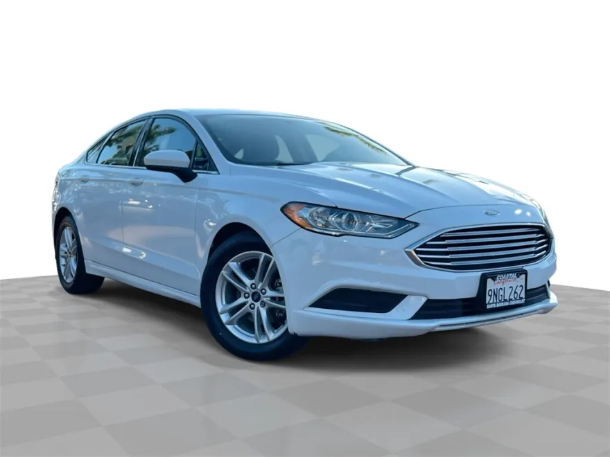 2018 Ford Fusion SE photo 1