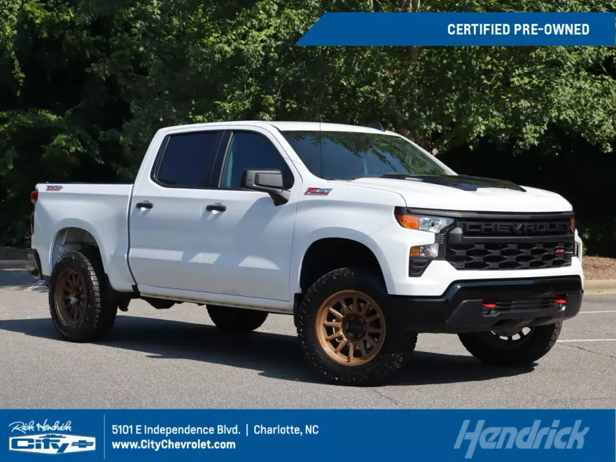 2025 Chevrolet Silverado 1500 Custom Trail Boss photo 1