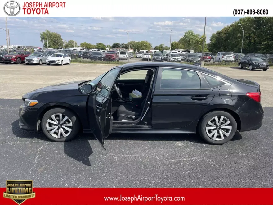 2022 Honda Civic LX photo 1