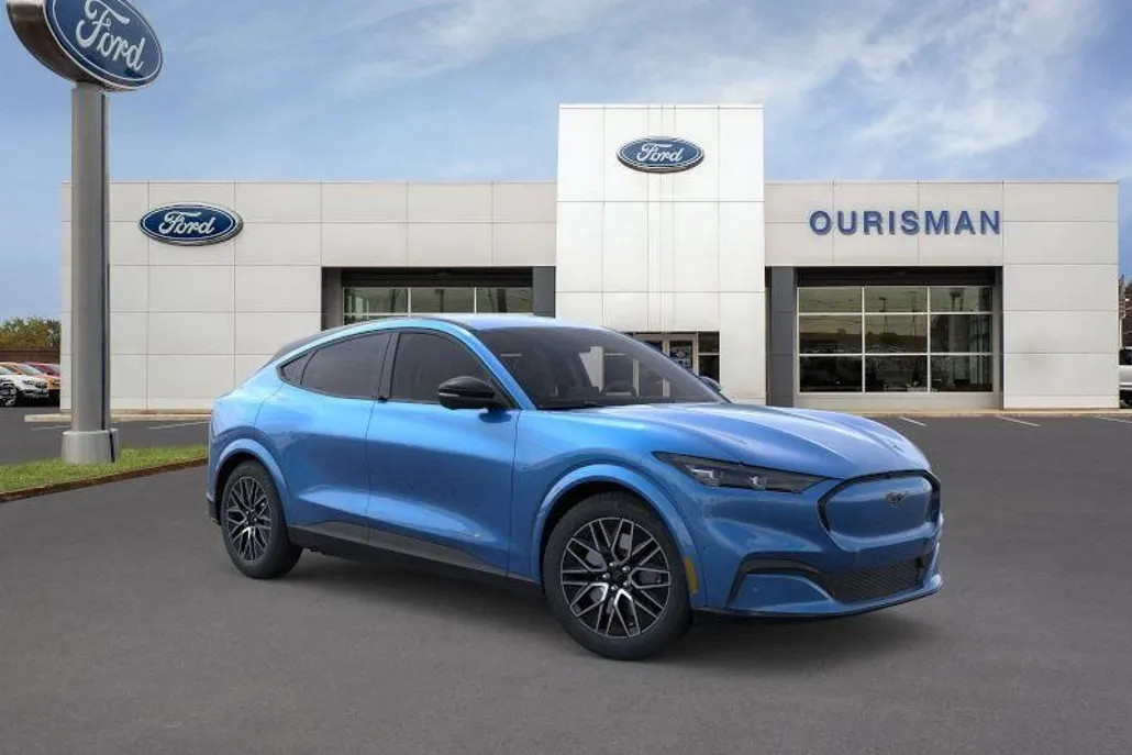2025 Ford Mustang Mach-E Premium photo 1
