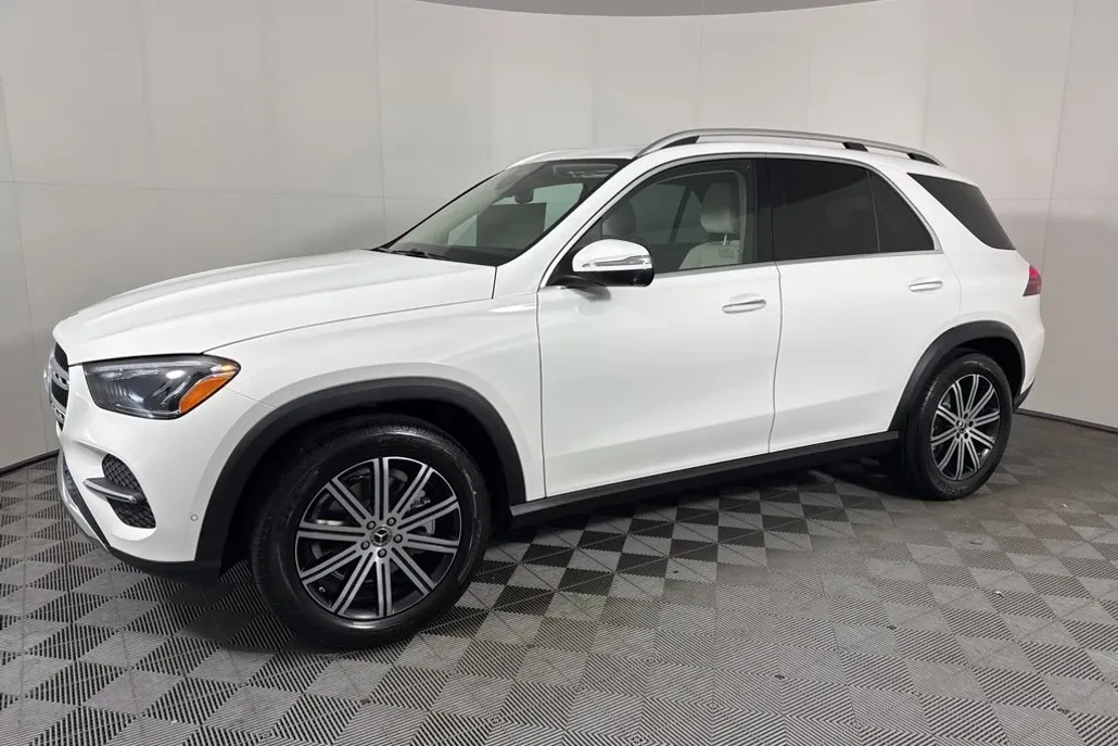 2026 Mercedes Benz GLE 350 4MATIC photo 1