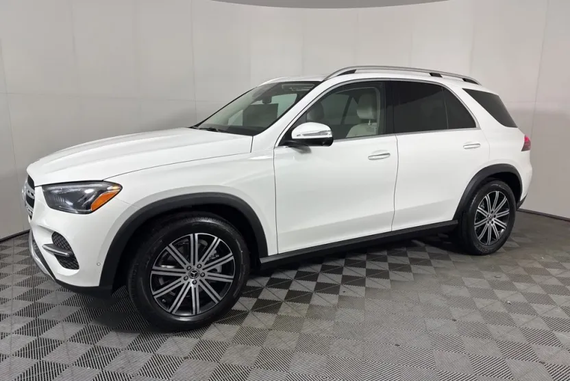 2026 Mercedes Benz GLE 350 4MATIC photo 1