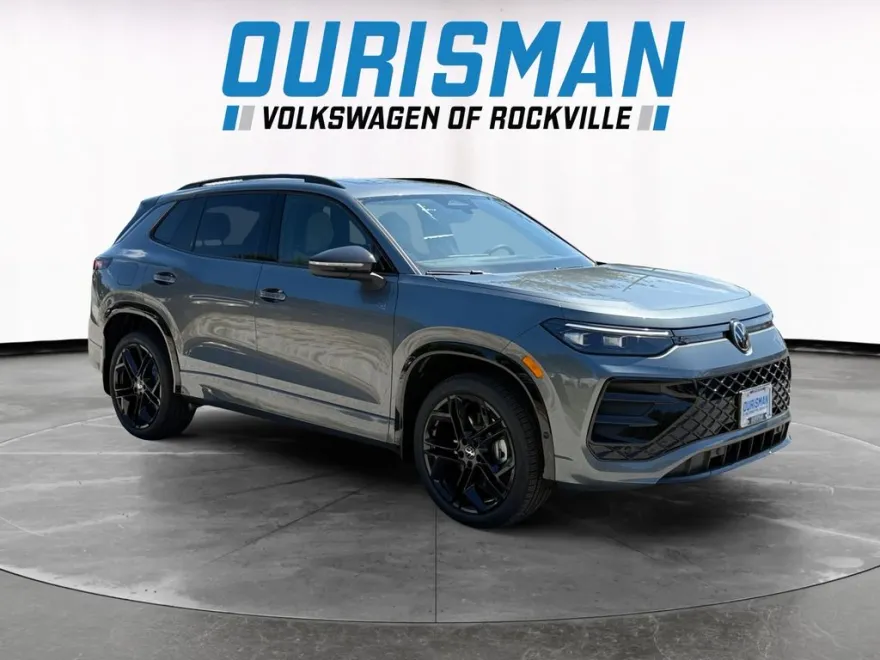 2025 Volkswagen Tiguan SE R-Line Black photo 1