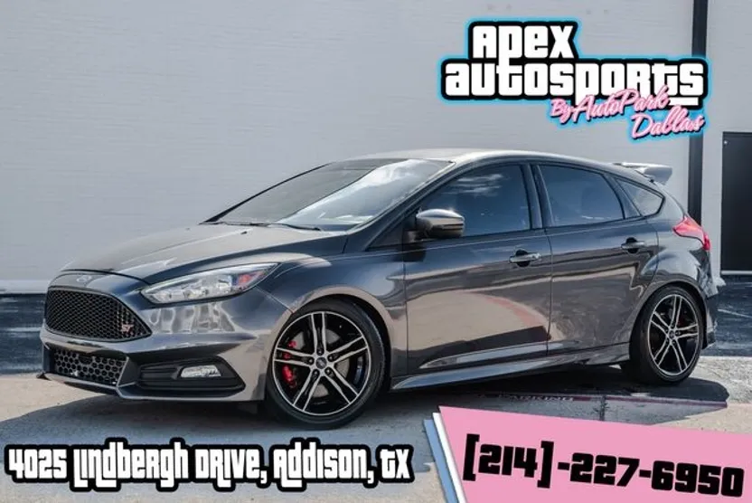 2015 Ford Focus ST photo 1
