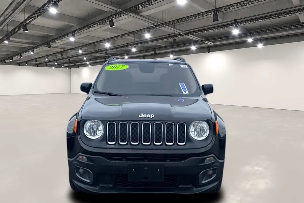 2017 Jeep Renegade Latitude North Edition photo 1