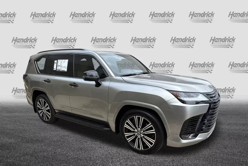 2025 Lexus LX 600 Luxury photo 1