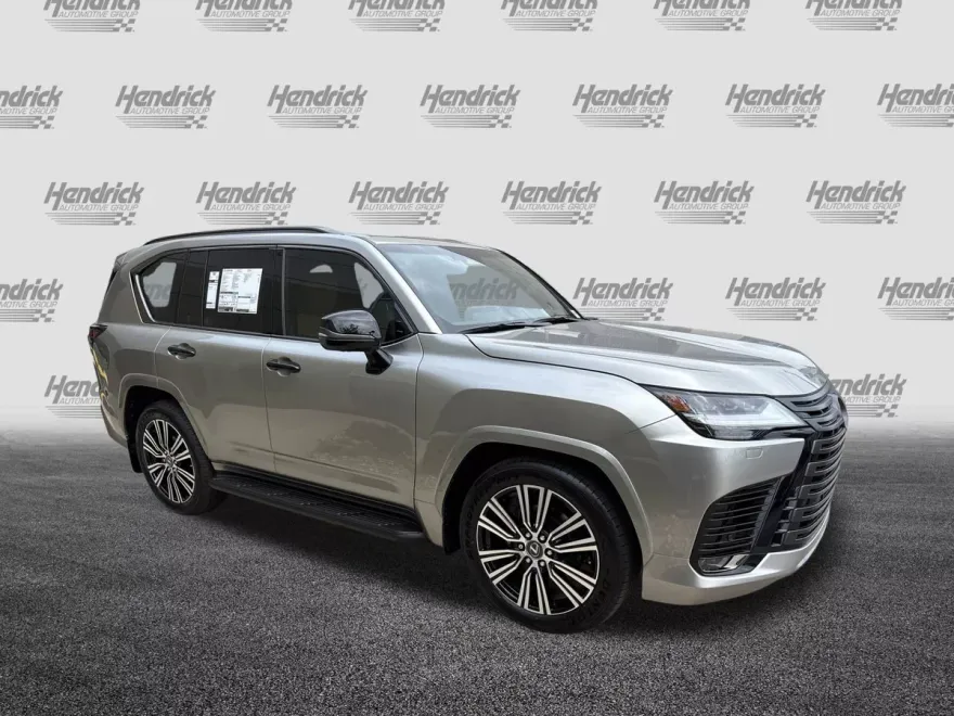 2025 Lexus LX 600 Luxury photo 1