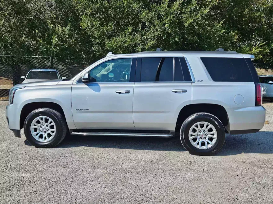 2020 Gmc Yukon SLT photo 1