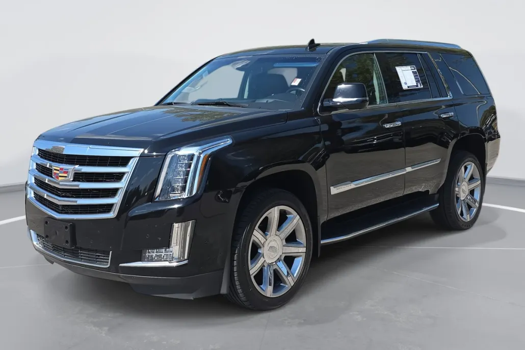 2017 Cadillac Escalade Luxury photo 1