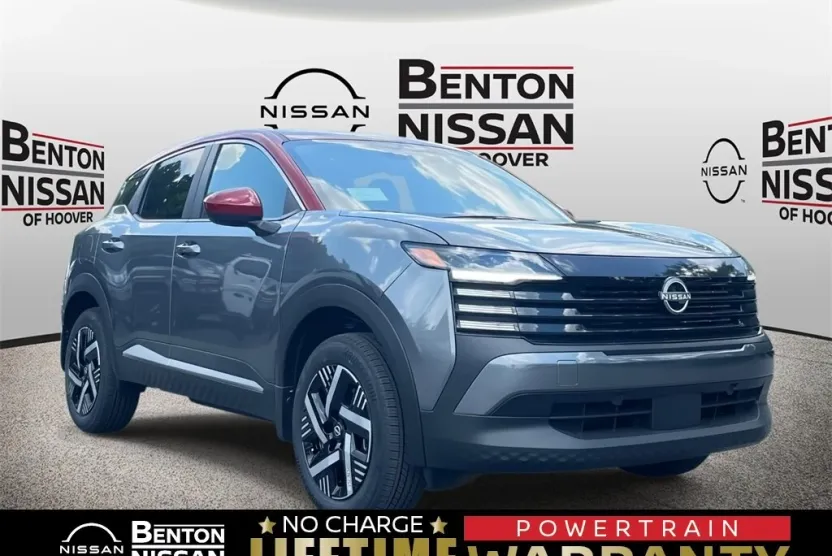 2025 Nissan Kicks SV photo 1