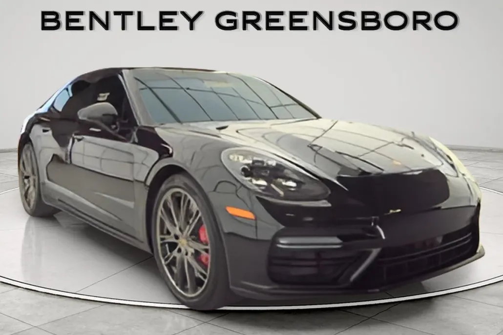 2020 Porsche Panamera Turbo photo 1