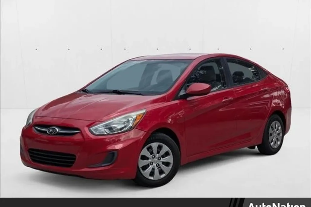 2016 Hyundai Accent SE photo 1