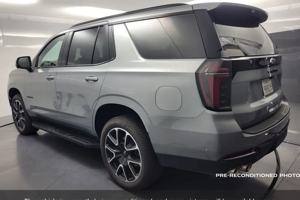 2025 Chevrolet Tahoe RST photo 1