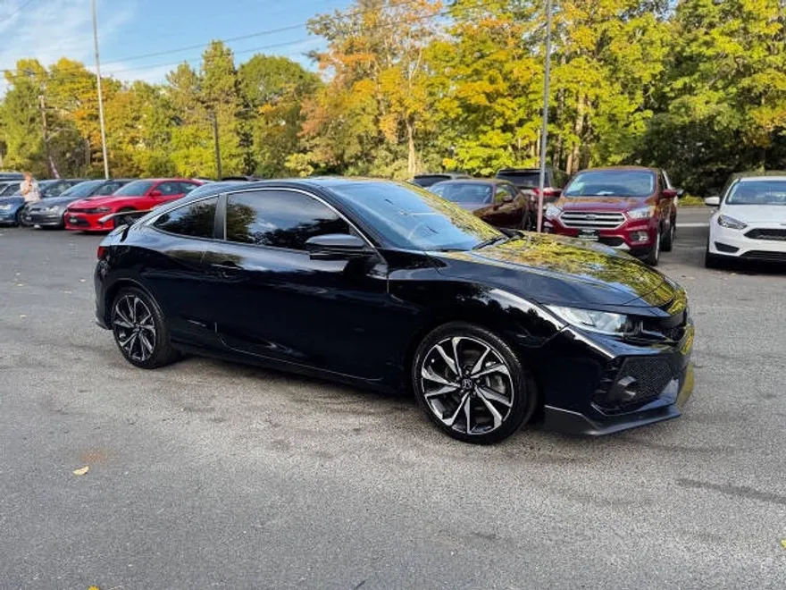 2018 Honda Civic Si photo 1