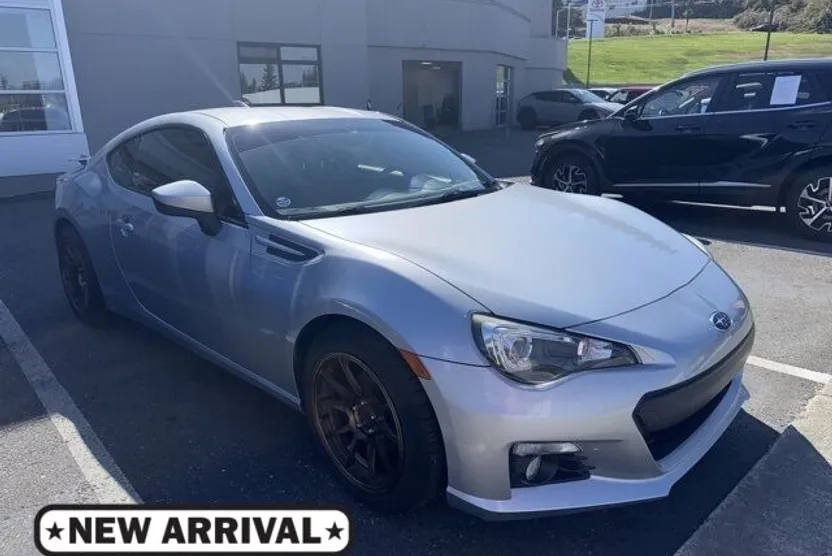 2016 Subaru BRZ Limited photo 1