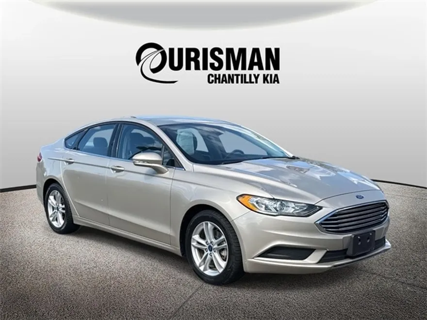 2018 Ford Fusion SE photo 1