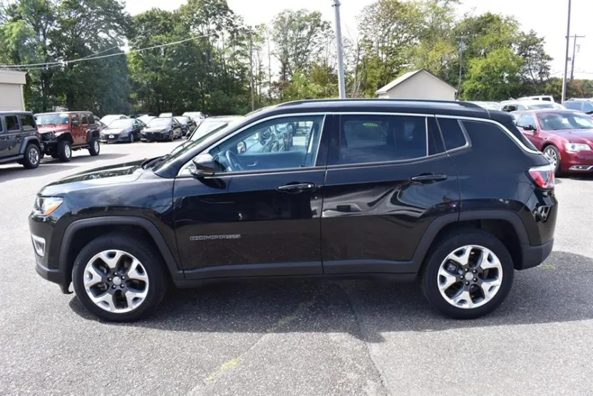 2019 Jeep Compass Limited photo 1