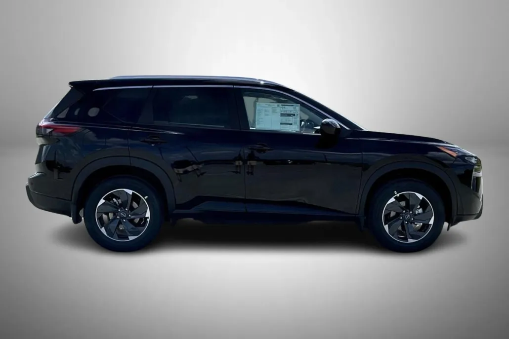 2026 Nissan Rogue SV photo 1