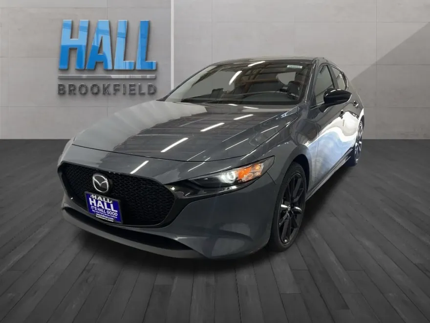 2026 Mazda Mazda3 Hatchback 2.5 s Carbon photo 1