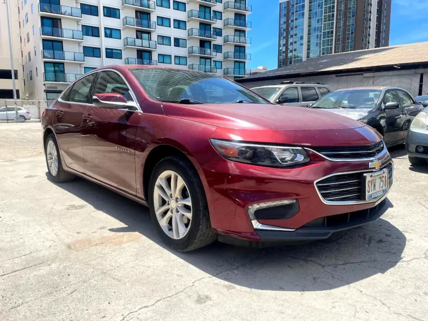 2016 Chevrolet Malibu 1LT photo 1
