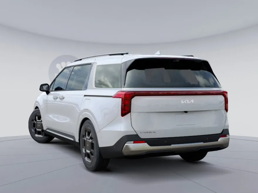 2026 Kia Carnival SX photo 1