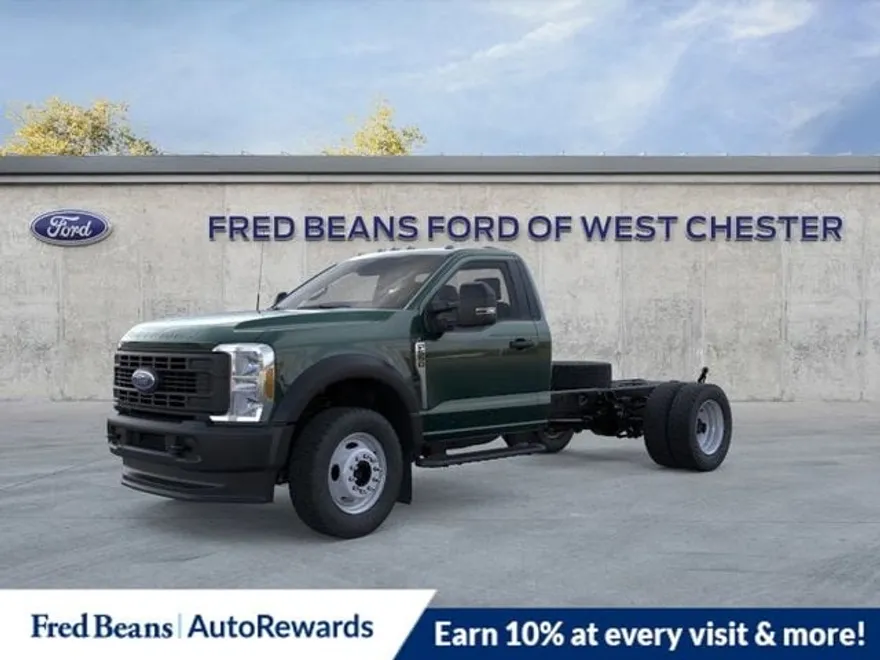2025 Ford F-550 XL photo 1
