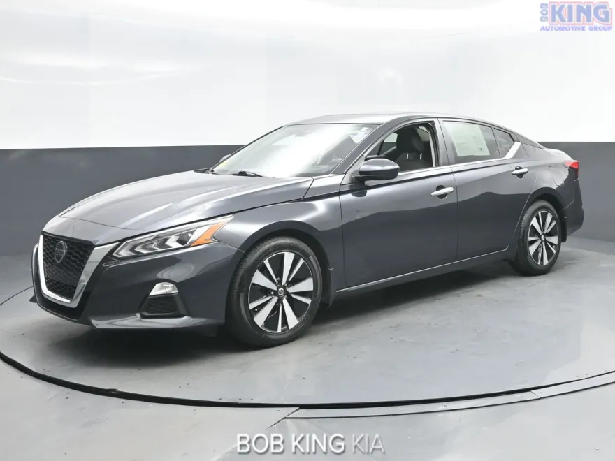 2022 Nissan Altima 2.5 SV photo 1