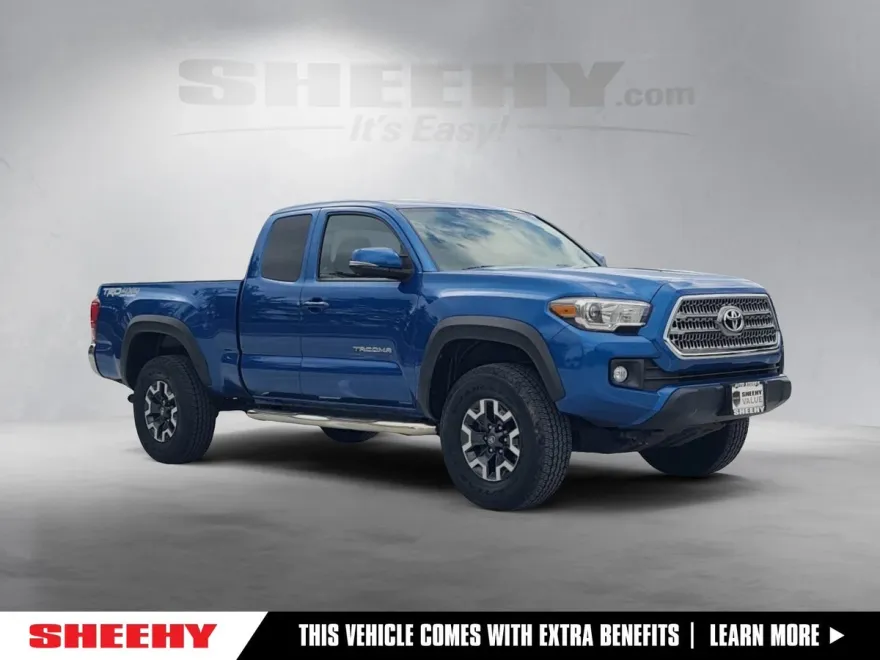 2017 Toyota Tacoma TRD Off-Road photo 1