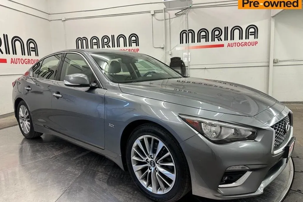 2018 Infiniti Q50 3.0t LUXE photo 1