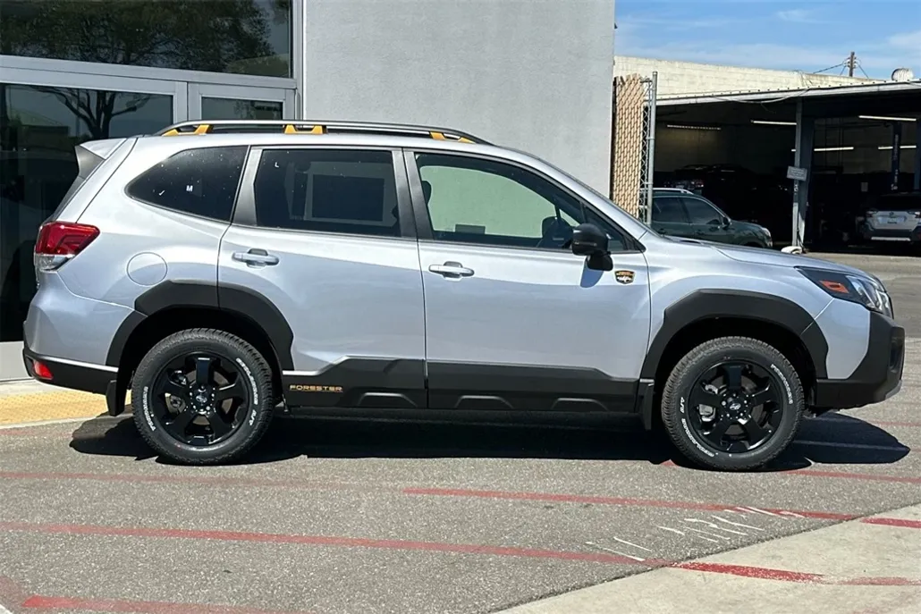 2025 Subaru Forester Wilderness photo 1