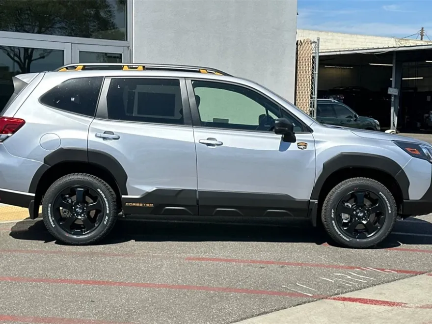 2025 Subaru Forester Wilderness photo 1