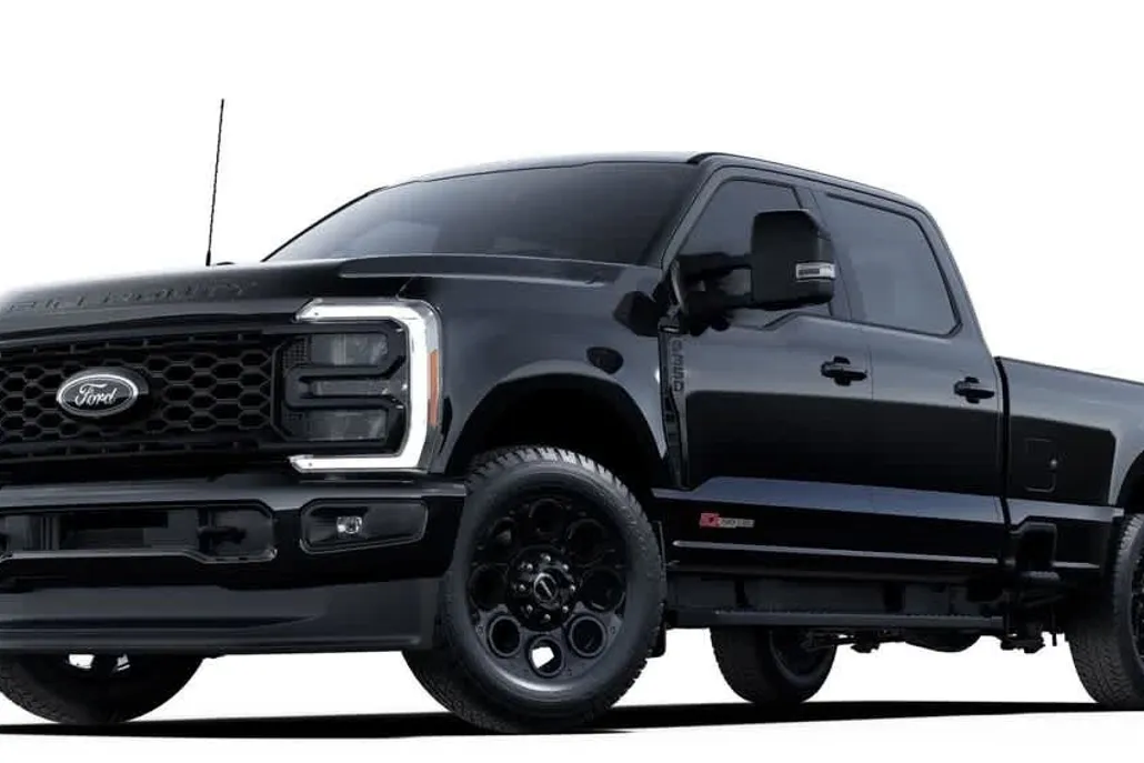 2025 Ford F-350 Lariat photo 1