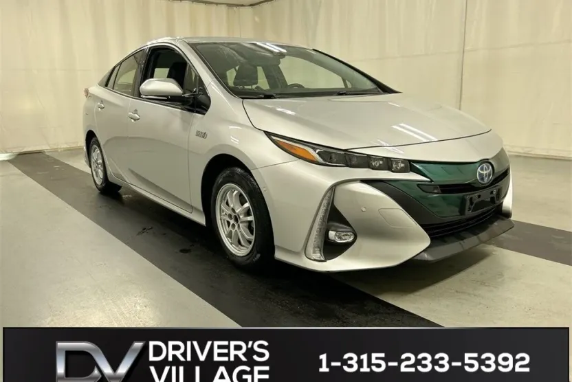 2018 Toyota Prius Prime Plus photo 1