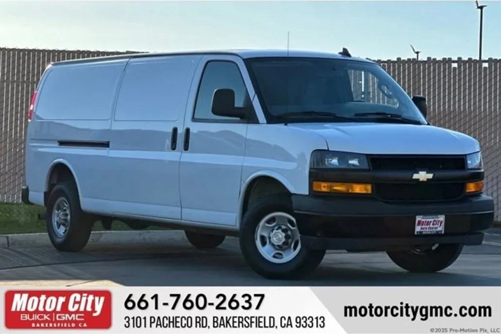 2023 Chevrolet Express Work Cargo Van photo 1