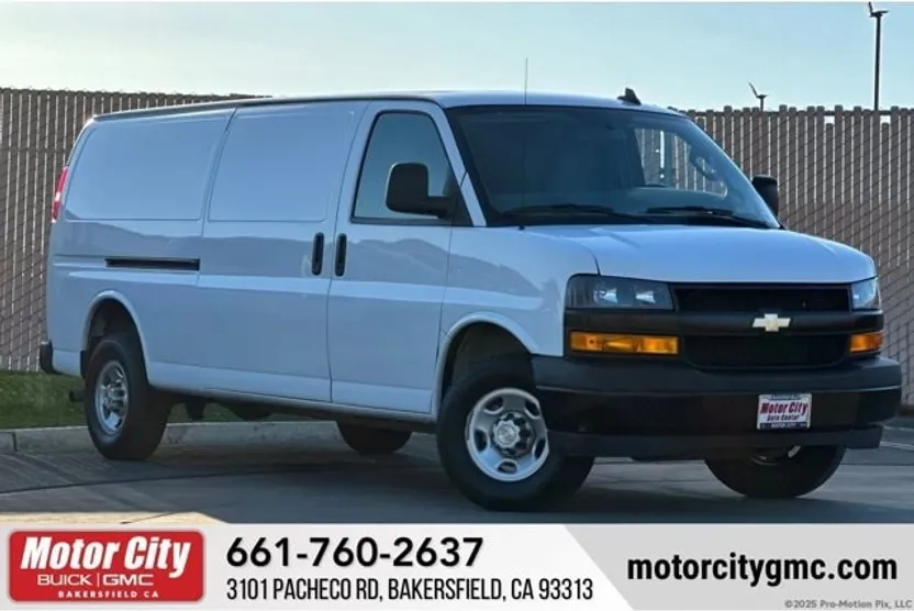 2023 Chevrolet Express Work Cargo Van photo 1