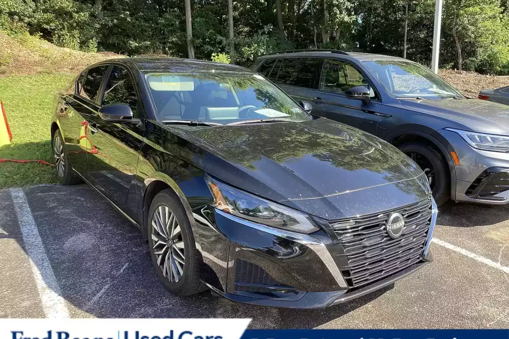 2023 Nissan Altima 2.5 SV photo 1
