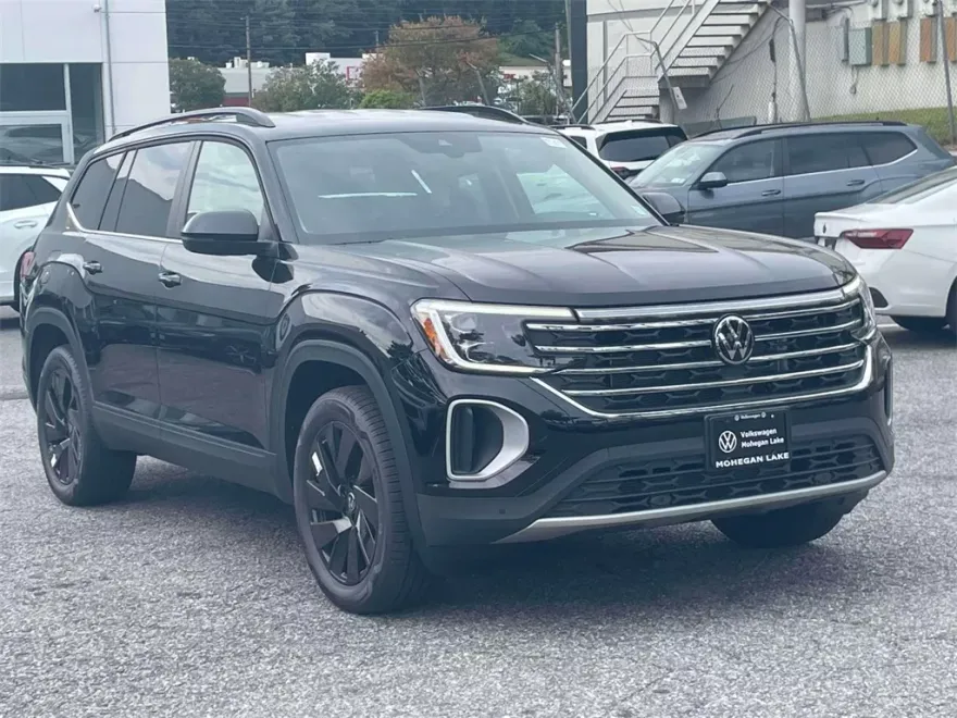 2025 Volkswagen Atlas SE Technology photo 1