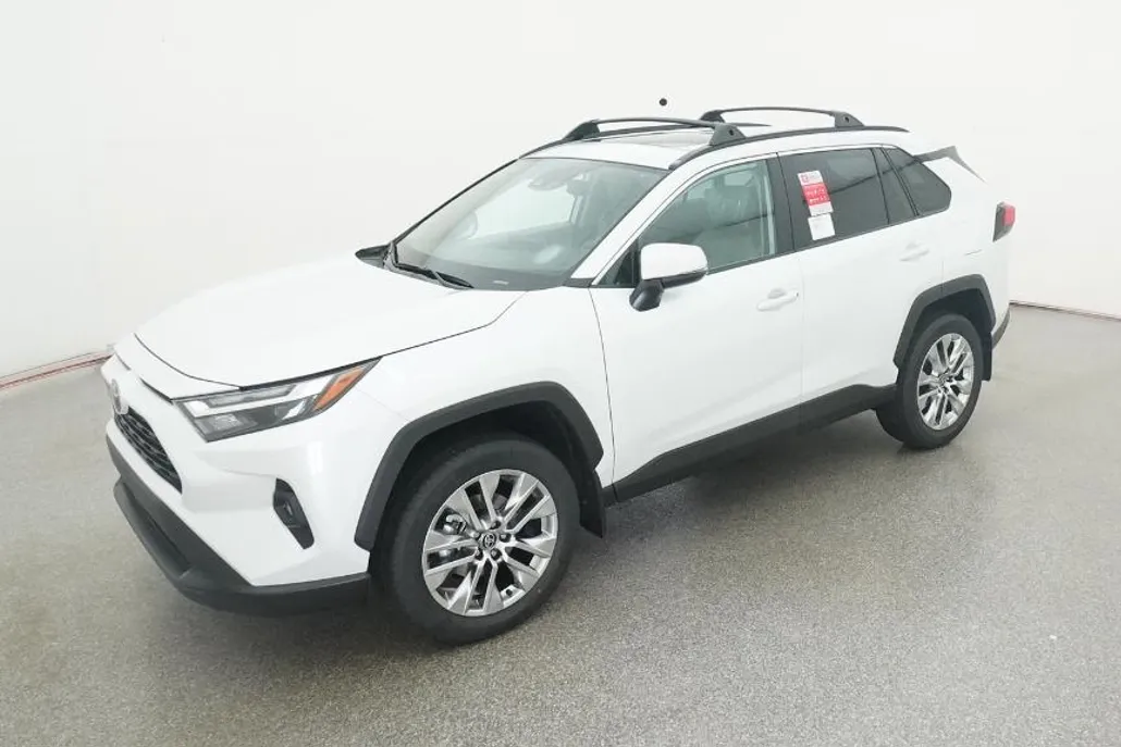 2025 Toyota RAV4 XLE Premium photo 1