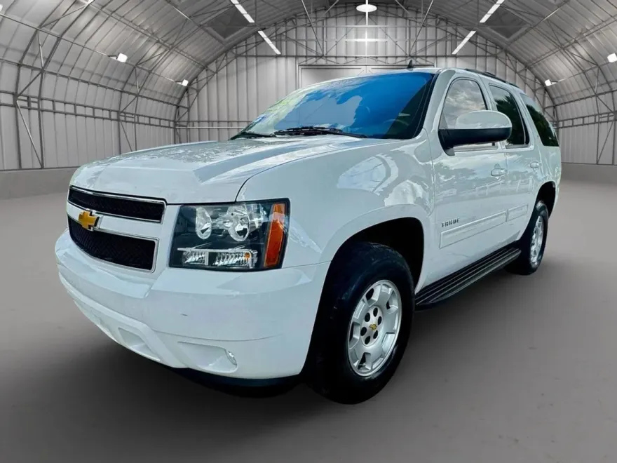 2014 Chevrolet Tahoe LT photo 1