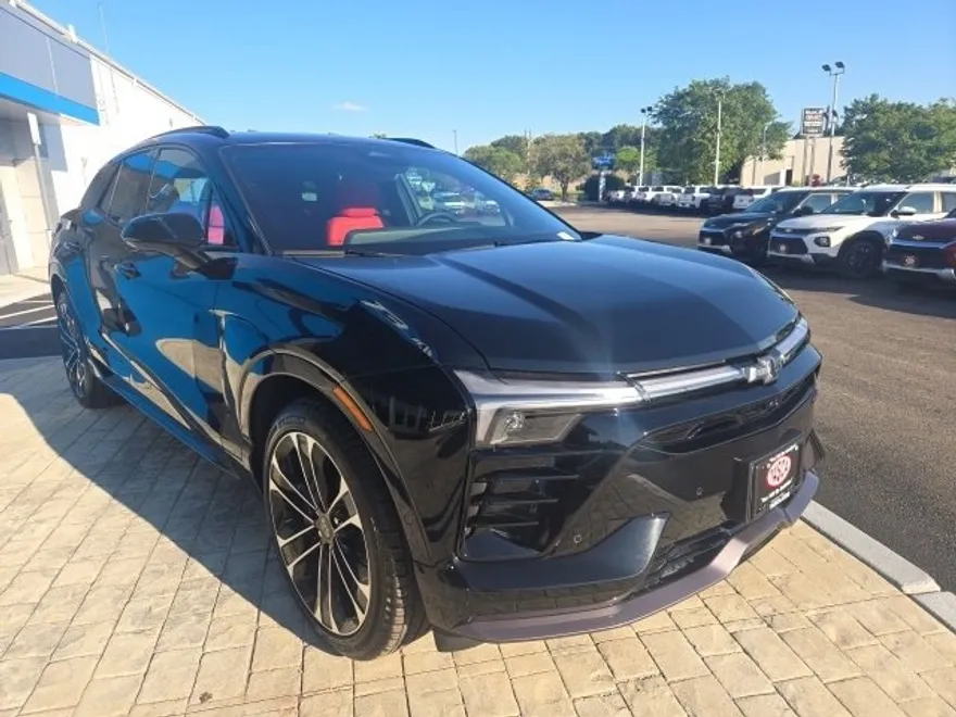 2025 Chevrolet Blazer EV photo 1