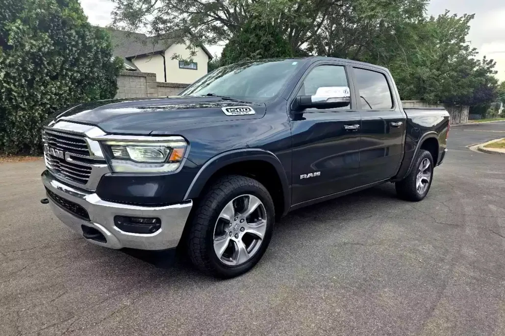 2020 Ram 1500 Laramie photo 1
