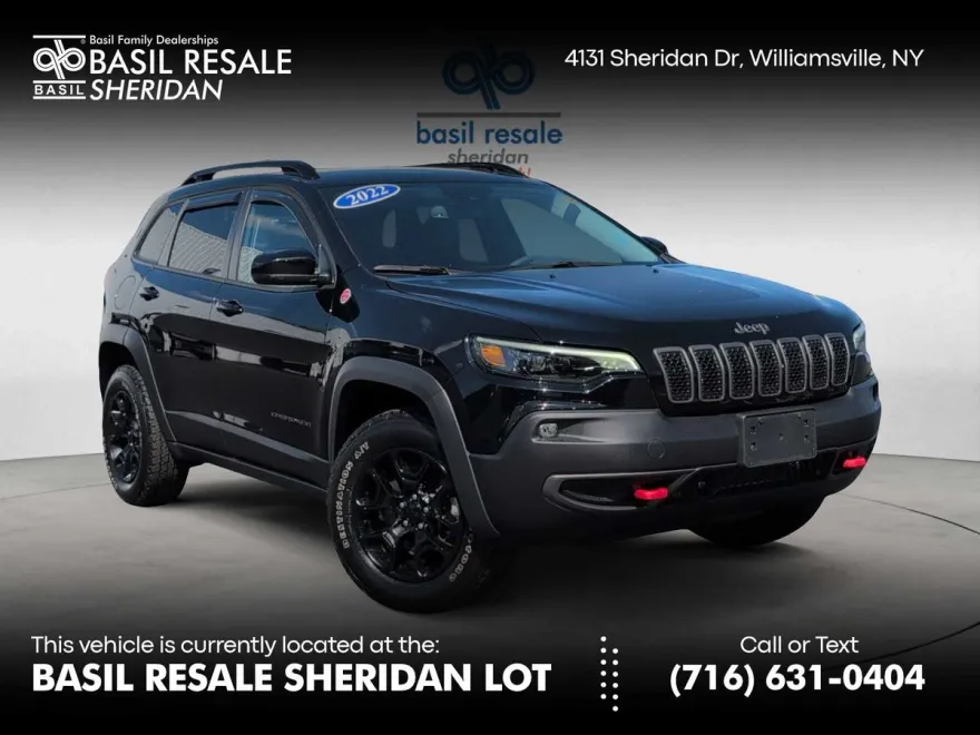 2022 Jeep Cherokee Trailhawk photo 1